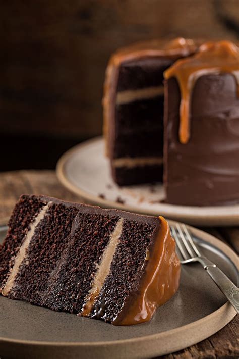 Bolo De Chocolate Caramelo Flor De Sal Caramel Chocolate Cake