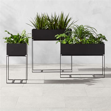 Baros Black Metal Outdoor Raised Planters | CB2