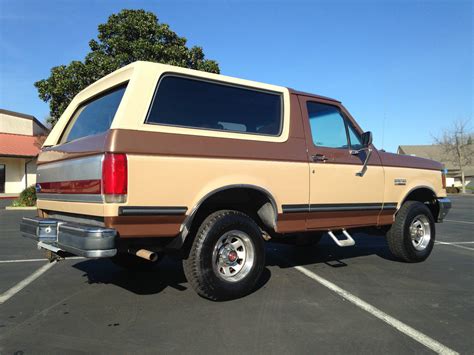 1989 FORD BRONCO XLT 4X4 RUST FREE LOW MILES