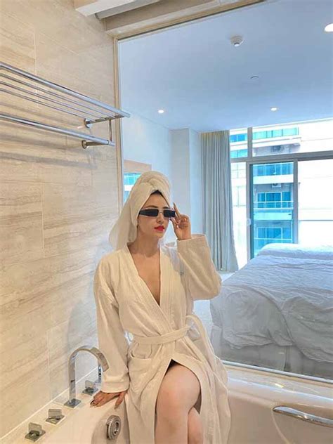 Tiểu sử Hot girl bánh tráng trộn Đà Lạt hiện giờ thế nào