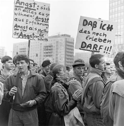 Berlin Legendäre Großdemonstration zur Reformation der DDR am 4