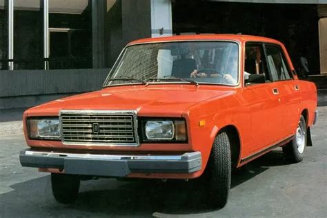 백미러 VAZ 2107: 디자인, 수정 및 교체 - AvtoTachki