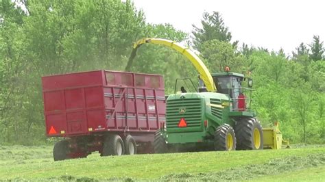 John Deere 7300 Forage Harvester Choping Haylage 2020 Ontario