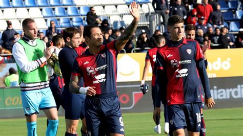 Gianluca Lapadula Volvi A Ser Suplente En El Empate De Cagliari Ante