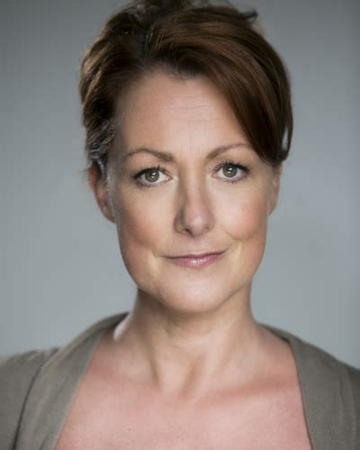 Head Shots – Joanne Heywood