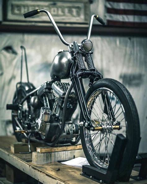 CUSTOM BUILT CHOPPERS | Old school chopper, Custom motorcycles bobber ...