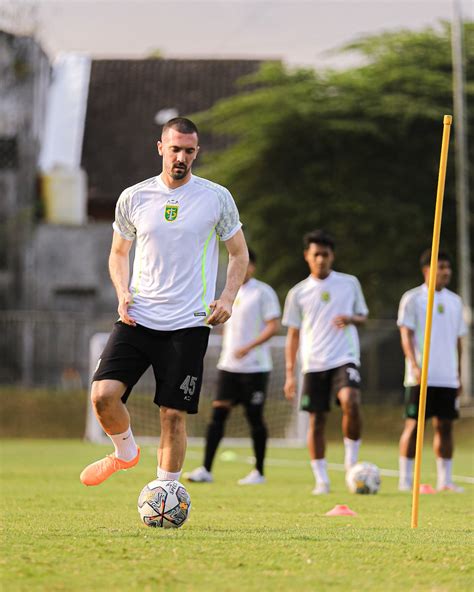 Official Persebaya On Twitter Day One At Office Setelah Tiba Hari