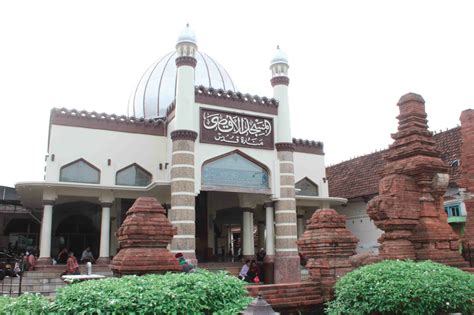 Masjid Menara Kudus Kemegahan Arsitektur Kuno Warisan Sunan Kudus