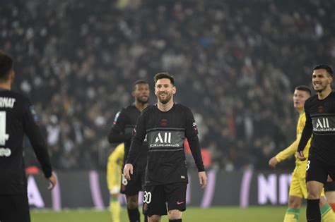 Celebra Psg Gan Y Leo Messi Consigui Su Primer Gol En Ligue Nexofin