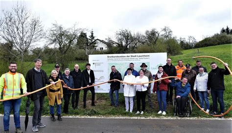 Spatenstich F R Breitbandausbau In Lauchheim