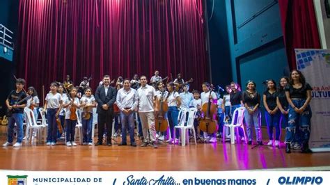 La Sinfónica Municipal hace vibrar el Teatro en una noche de música