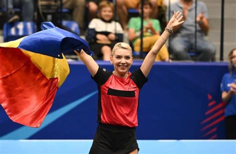 Bernadette Szocs A Câştigat Medalia De Aur La Tenis De Masă La