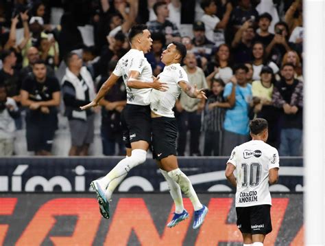 Diante do Cruzeiro Corinthians vai em busca do 11º título da Copinha e