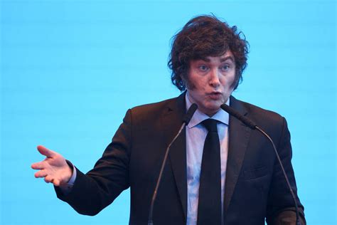 Argentina vai demitir 70 mil funcionários públicos anuncia Milei