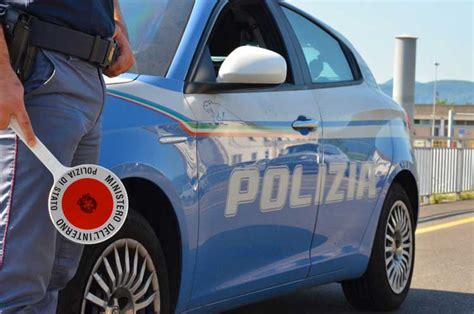 Nettuno Motociclista Fugge Allalt Si Schianta E Muore Poliziotto