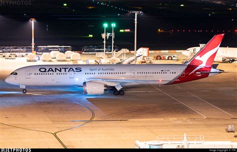 VH ZNM Boeing 787 9 Dreamliner Qantas YYK JetPhotos