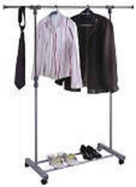 China Single Pole Telescopic Metal Clothes Rack Hf06 11 China