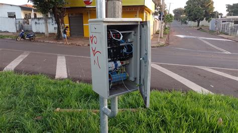 Homem Preso Roubando Cabos E Fios De Sem Foro Na Capital Jd Not Cias