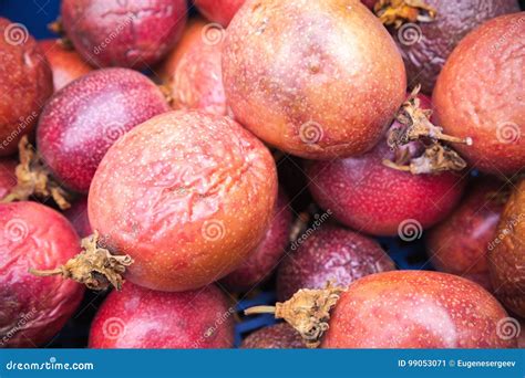 Red Passion Fruits Lay On The Counter Stock Image Image Of Maracuja Parcha 99053071