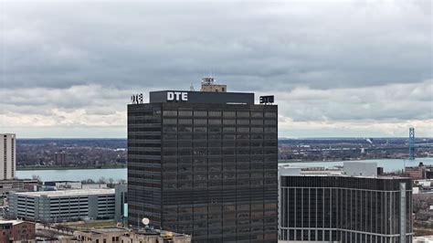 DTE rate increase approved as Gov. Whitmer promises lower energy costs - Axios Detroit