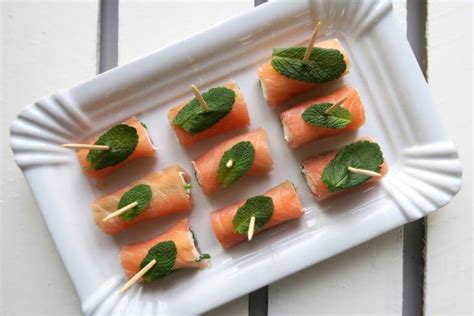 Rolletjes Van Gerookte Zalm En Monchou Beaufood