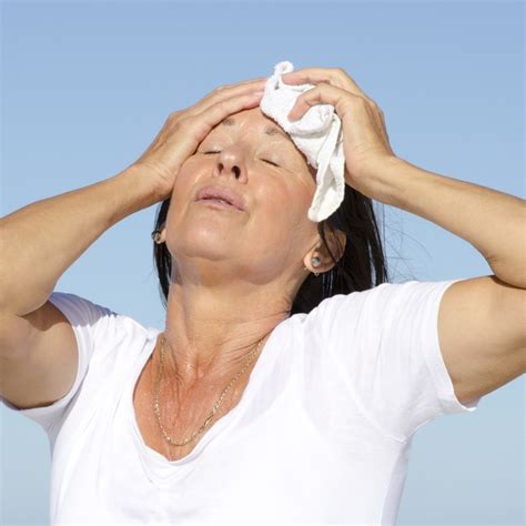 6 TIPS FOR EXERCISING SAFELY IN HOT WEATHER FollowPhyllis FollowPhyllis
