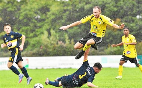 Coupe De Bretagne à Ploërmel Lylian Nédélec Et Bourg Blanc Croient En Lexploit Foot