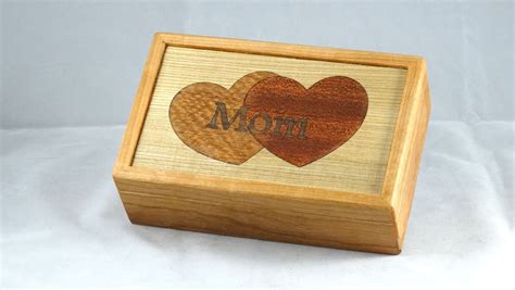 Cherry Box With Marquetry Lid Mom Box Marquetry Cherry No Response