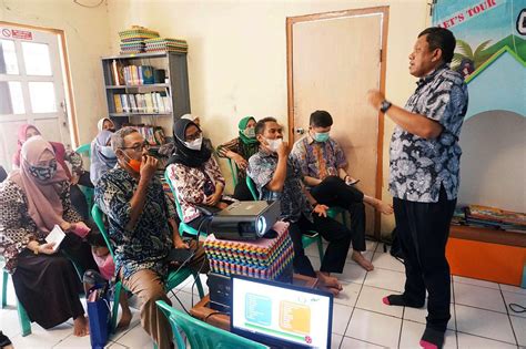 Foto Edukasi Masyarakat Melalui Inklusi Keuangan