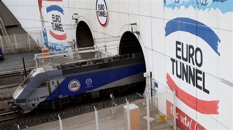 Eurotunnel / Le Shuttle crossing - UK to France - YouTube