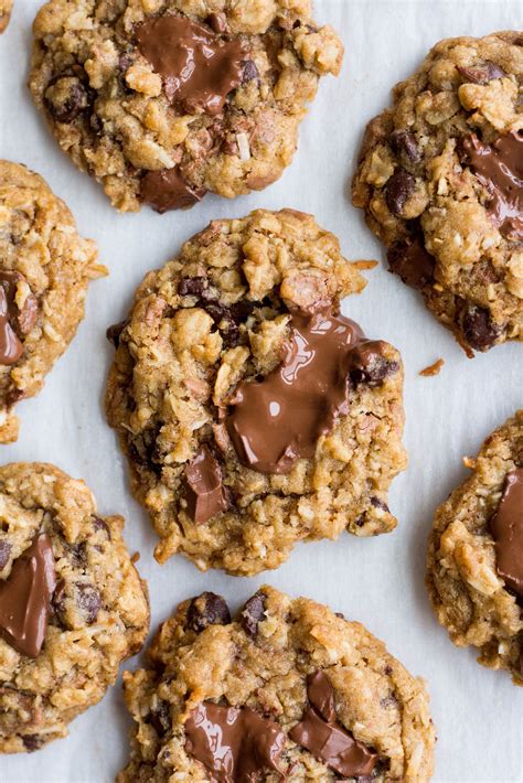 Moms Chewy Oatmeal Dark Chocolate Chunk Cookies Chocolate Chunk