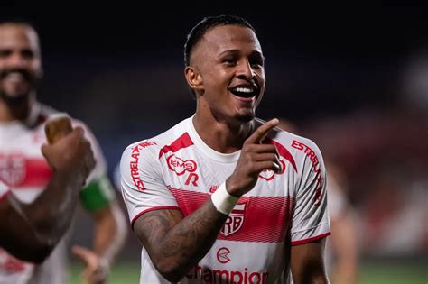 L O Pereira Celebra Gol E Espera Crb Preparado Ano Que Vem