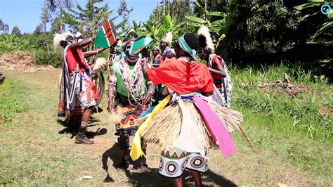 Mariene Traditional Dancers Wikiri The Singing Wells Project Youtube