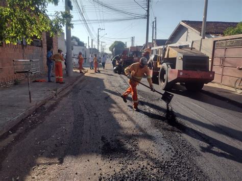 Rua 1º de Maio em Penápolis é beneficiada recape asfáltico