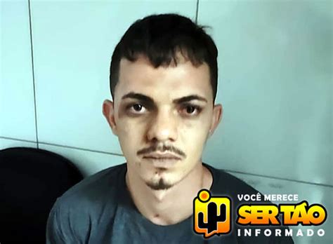 Jovem acusado de roubos e porte ilegal de arma de fogo é preso pela