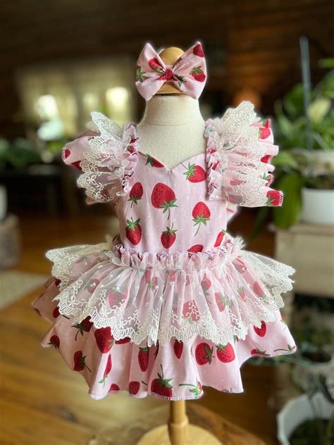 Sweet Strawberry Strawberry-themed Outfit - Etsy