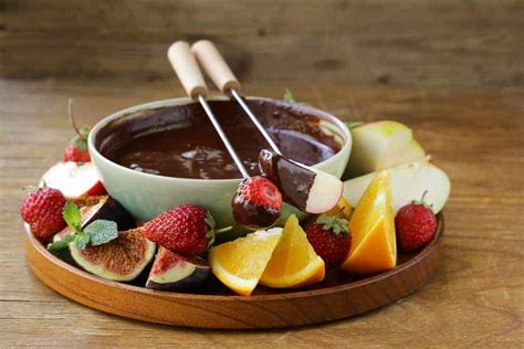 Chocolate Fondue Recipe And Tutorial Suburbia Unwrapped