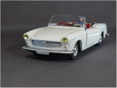 Atlas Dinky Deluxe 528 Peugeot 404 Cabriolet Mar Online