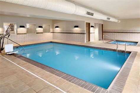 Country Inn And Suites By Radisson St Peters Mo Pool Pictures