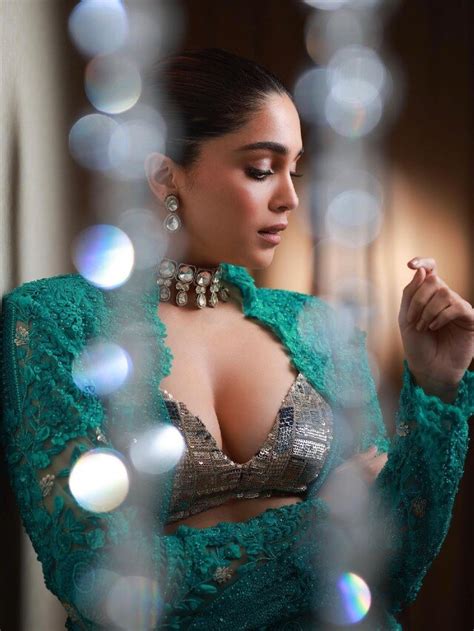 Sharvari Shows At Filmfare Awards South 2022 In A Glam Avatar