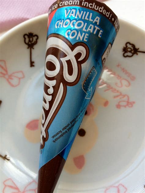 Creamy Steaks: Cornetto Vanilla Chocolate Cone, Chocolate