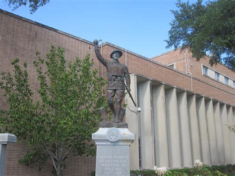 Image: Soldiers Monument at Angelina County, TX, Courthouse IMG 1800