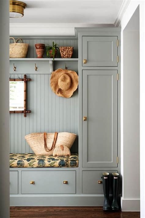 Cottage Style Mudroom Cottage Laundry Room Cottage Style Living Room