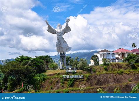 Statua Chrystus Błogosławieństwo W Manado Północny Sulawesi Zdjęcie