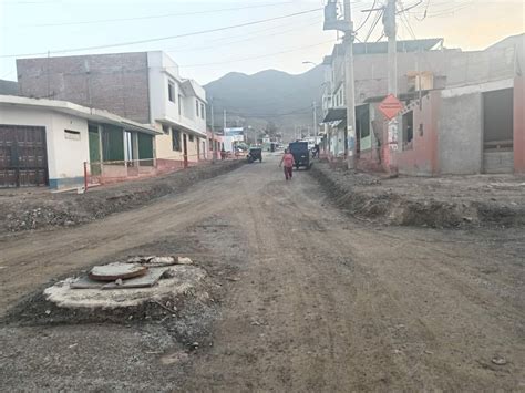 Vecinos Expectantes Por El Avance De La Obra De Pistas Y Veredas Que