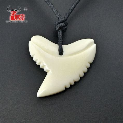 Pc Hawaii Handmade Carved New Zealand Maori Yak Bone Necklace Shark