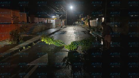 Fio De Alta Tens O Ca Do Interdita Rua E Deixa Moradores Sem Luz Em