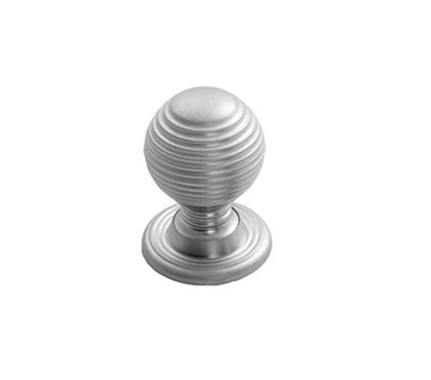 FTD M1004SC 28mm Reeded Cabinet Knob Satin Chrome