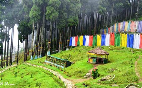 Spectacular Offbeat Places Near Darjeeling For Short Trips