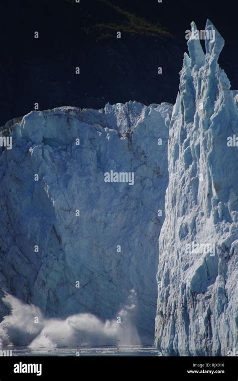 Margerie Glacier Alaska Calving Stock Photo Alamy